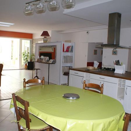 Spacieuse Maison De Village Climatisee Avec Jardin Patio Bessan Bagian luar foto
