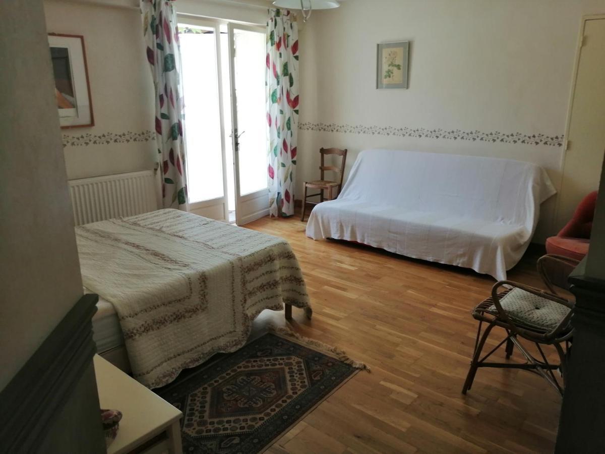 Spacieuse Maison De Village Climatisee Avec Jardin Patio Bessan Bagian luar foto